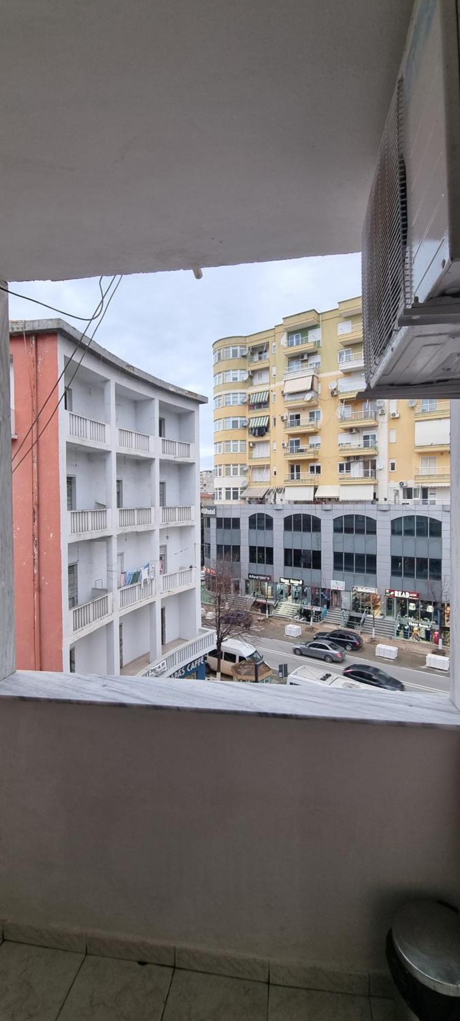 Liam'S Apartment Durrës Exteriör bild